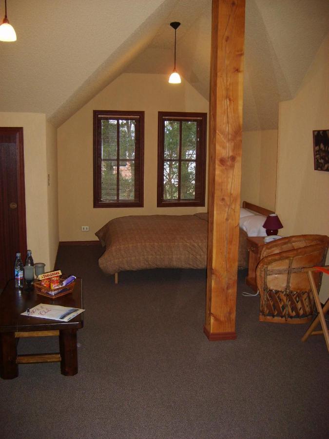 Yan Kee Way Lodge Bungalow Puerto Varas Exterior photo