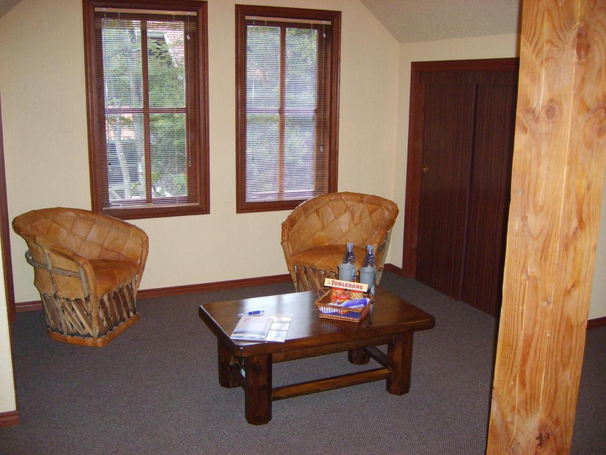 Yan Kee Way Lodge Bungalow Puerto Varas Exterior photo